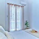 Aurora Beachside Home, Beach, Paros Logaras