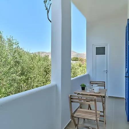 Apartment Aurora Beachside Home, Beach, Paros Logaras